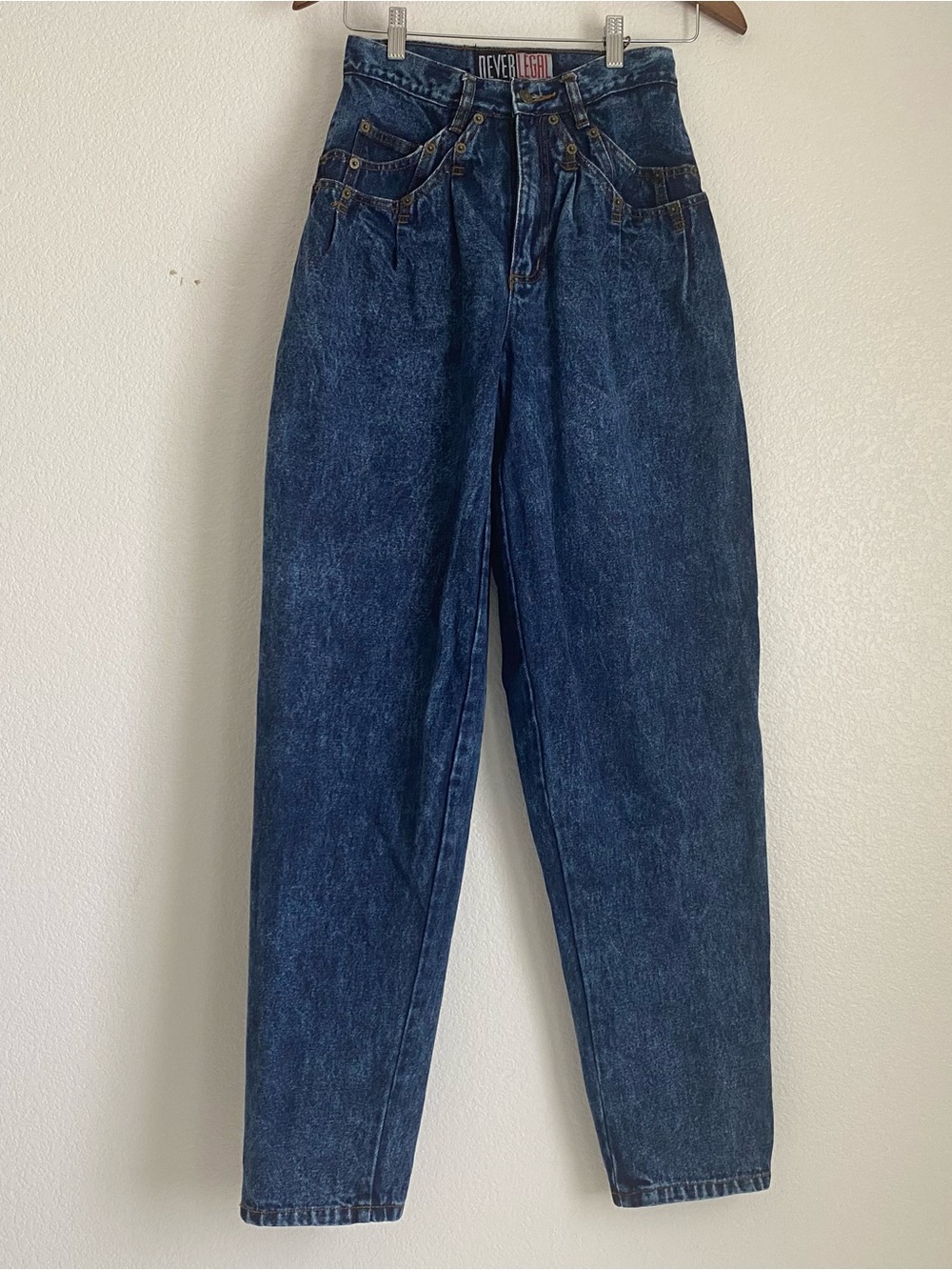 Vintage Sergio  Never Legal Worn Worldwide 80's barrel leg high waisted jeans 26
